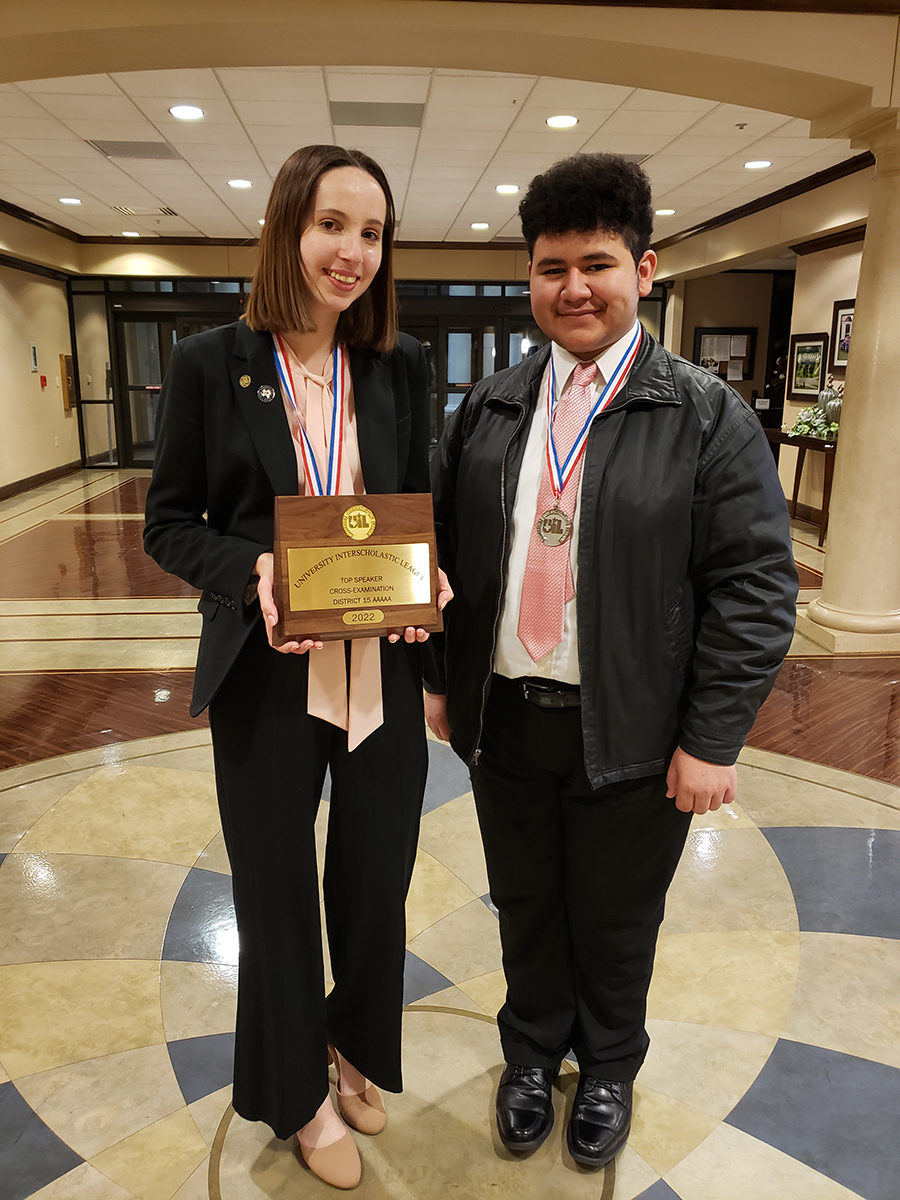 MPHS Advances to UIL CX Debate State Championships Mount Pleasant